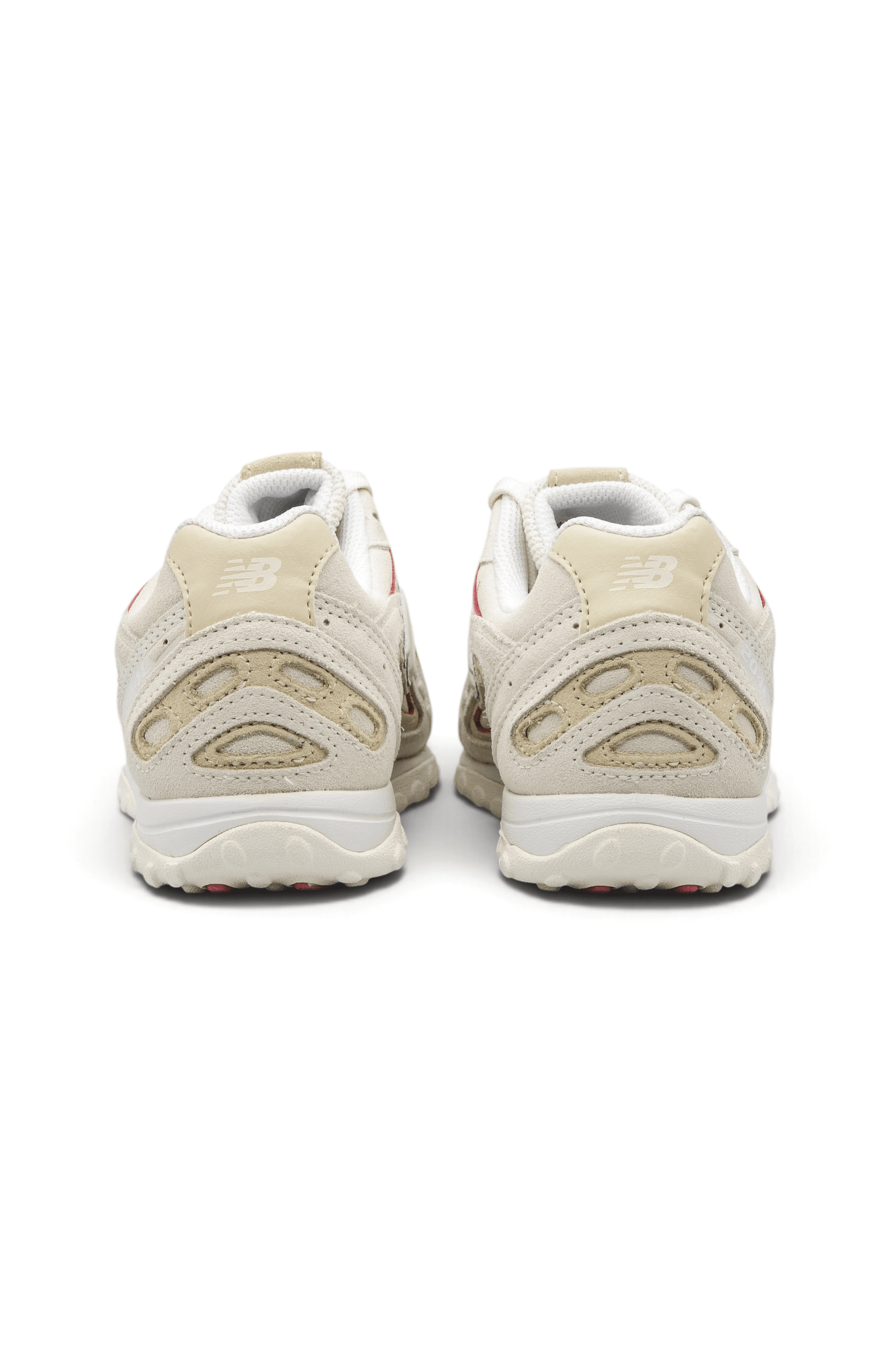 New Balance 204L Sea Salt Bone Pink Eraser